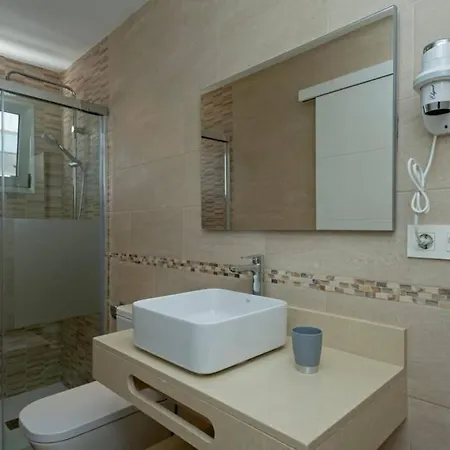 Costa Rica Apartment *